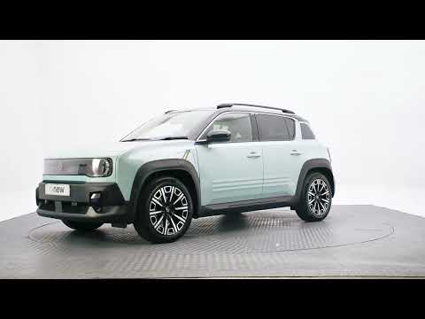 Renault 4 iconic 52kWh 150hp Demo - Image 2