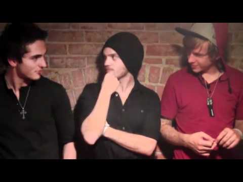 Valerie's EXCLUSIVE Backstage Interview with The Cab & watch Alex De Leon dance the macarena!