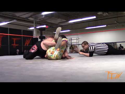 Freddy Flamingo vs. Mason Martin