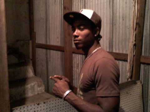 Mr Codigo Ft fugitivo y pelle metraletra - Salgan De La Via