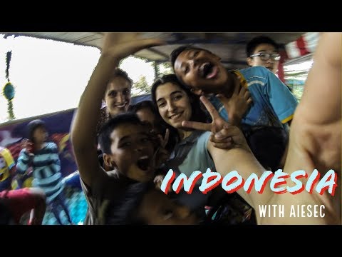Volunteering in INDONESIA | Exploring Java, Lombok & Bali