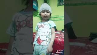 Download lagu Berbeza kasta versi TikTok Part.1 mp3