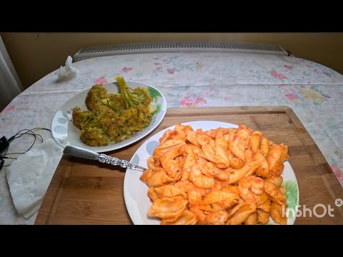 Mouth-Watering Greek Pasta & Shrimp Feast ????