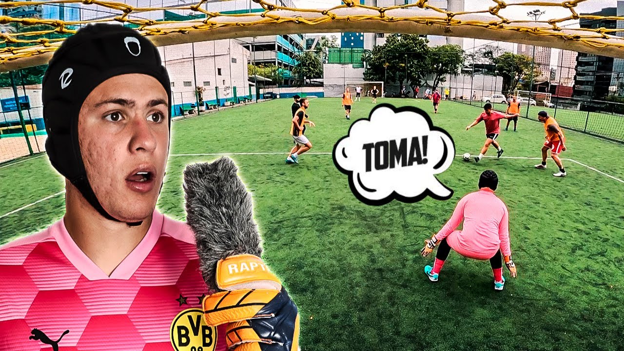 USEI UM MICROFONE NO MEIO DO JOGO E BRIGUEI COM MEU TIME!