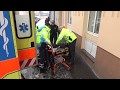 Strážníci a hasiči poskytli první pomoc zraněné ženě Strážníci a hasiči poskytli první pomoc zraněné ženě