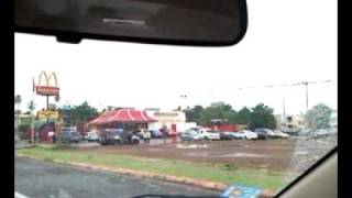 preview picture of video 'Aparente tornado en Loiza - estragos Parte 2 McDonals'