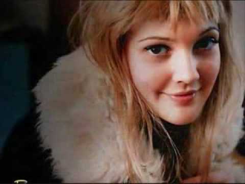 Drew Barrymore Pics