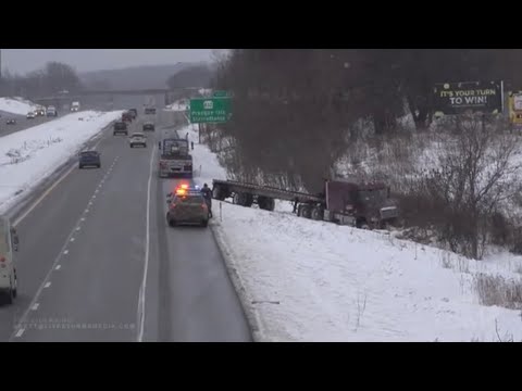 01-22-2021 Erie, PA - I-90 Semi Crosses Median and Oncoming Lanes, Goes into Woods - Snow Squalls