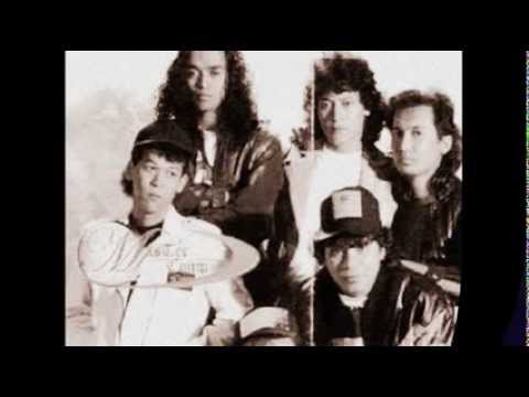 KASIH DI HUJUNG HARI - KEMALA