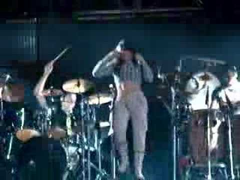 Simara Pires "voando" no show da Limão com Mel !!!