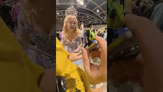 Wicked - Glinda #cosplay #cosplayer #cosplayevents