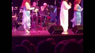 The shirelles tossing and turning 2016