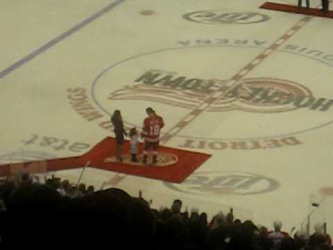 Philadelphia Flyers vs. Detroit Red Wings: Kirk Maltby Presentation - www.illegalcurve.com