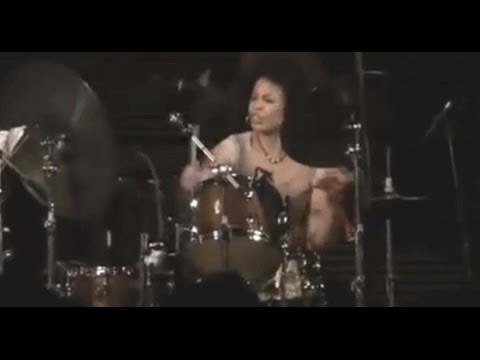 Cindy Blackman Santana - Drum Solo Live - 