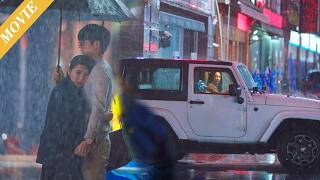 Download lagu The husband was having a sweet date with his lover in the rain, but his wife followed behind them! mp3 Download lagu The husband was having a sweet date with his lover in the rain, but his wife followed behind them! mp3