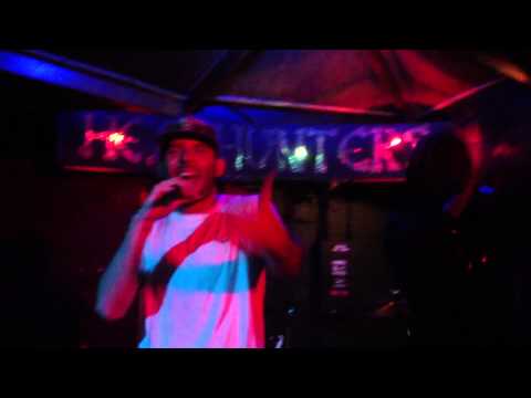 Qmaine X CLIASSY FP live at headhunters(iphone)