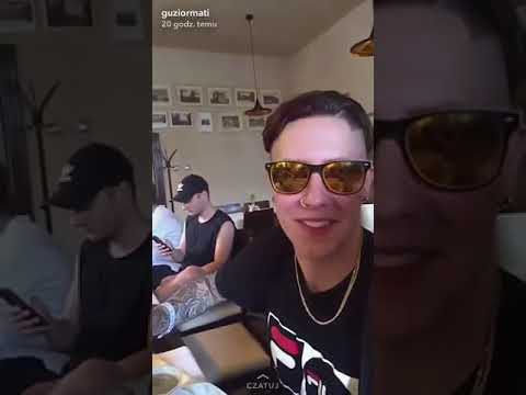 ReTo i Guzior jedzą śniadanie