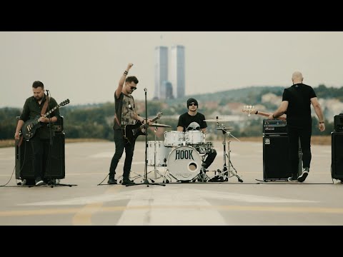 HOOK - II Wieże (Oficjalny Teledysk)