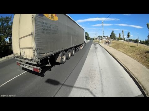 Elengedem a kamiont kétszer is - I let the lorry go 2 times