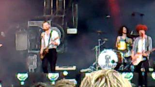 De Staat - Serial Killer (Appelpop 2011)
