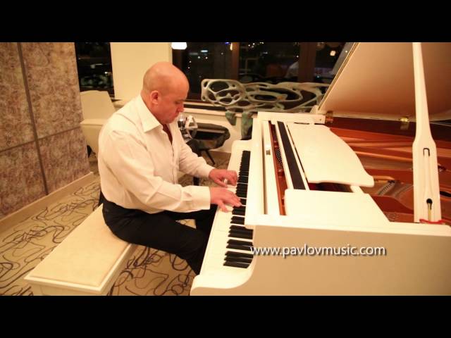 Фото Живе виконання на Вашому Святі: Аккордеон "Hohner", сінтезатор  "Roland", Рояль, Живий Вокал, Дискотека, Карааоке.....