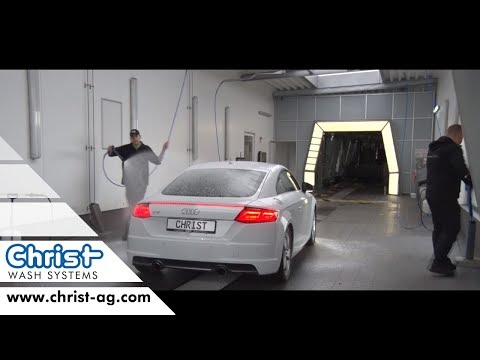 EVOLUTION car wash tunnel with CHRIST CAR CARE - english - CHRIST WASH SYSTEMS