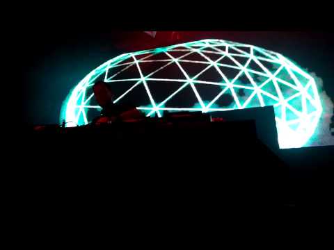 John Askew @ Somewhere Loud - Simon Patterson - Apex