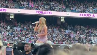 Olivia Newton-John - Hopelessly Devoted To You (Live in Concert Cover by Sabrina Carpenter)