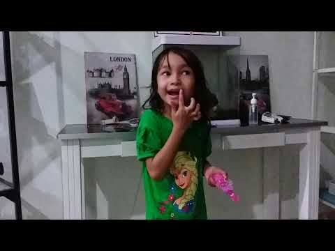 Aleesya 4yo and a half make up