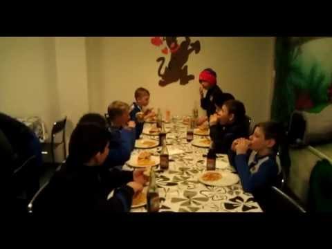 IFK P04:4 äter lunch