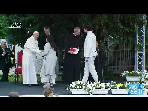 Rencontre avec les prêtres, leurs familles et les religieux