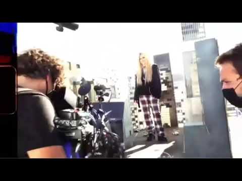 Grow Willow Smith feat. Avril Lavigne (Behind The Scenes)