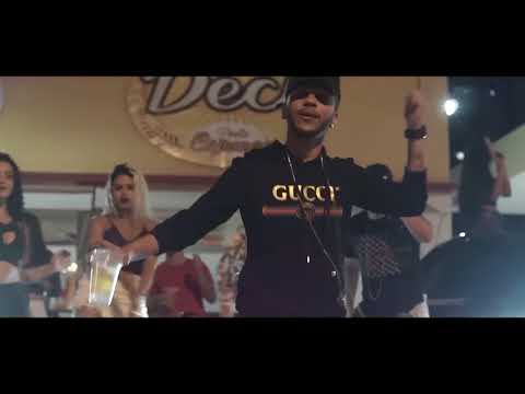 MC MENOR   VEM KIKA EM MIM   CLIPE OFICIAL