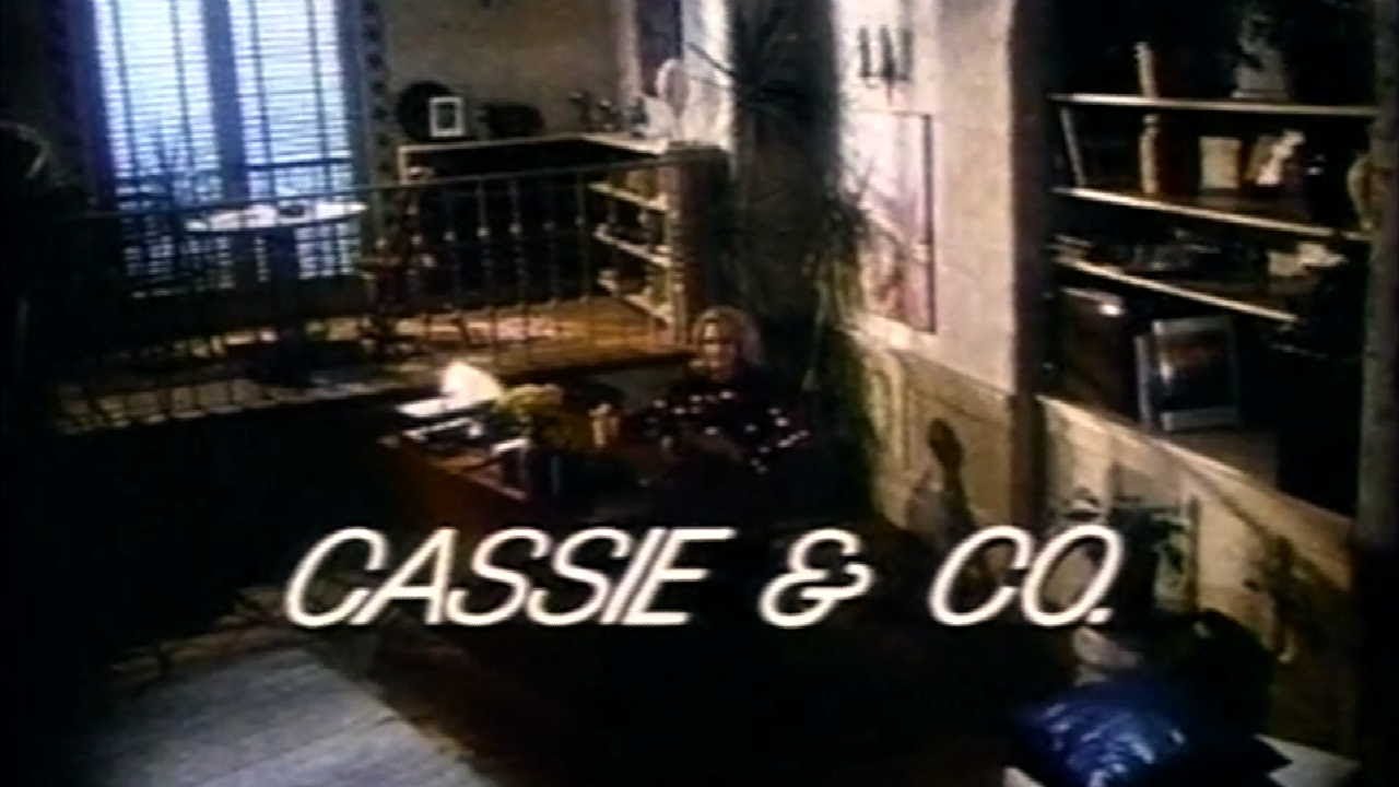 Classic TV Theme: Cassie & Co (Angie Dickinson)