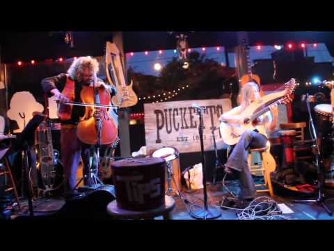 Muriel Anderson with Tom Shinness