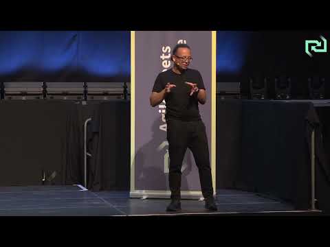 Michael Plöd — Transforming ivory tower architecture to enabling teams