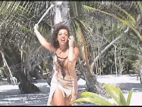 Nelia - Praia (Music Video Official)