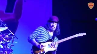 Richie Kotzen Amazing Guitar Solo - The Winery Dog live #2017