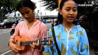 Download lagu Story wa terbaru pengamen cantik (30dtk) mp3 Download lagu Story wa terbaru pengamen cantik (30dtk) mp3