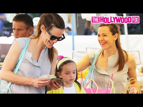 download lagu mp3 mp4 Jennifer Garner Seraphina Affleck, download lagu Jennifer Garner Seraphina Affleck gratis, unduh video klip Jennifer Garner Seraphina Affleck