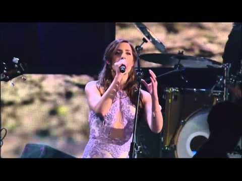 Mariana Vega - De tu voz (En Vivo en los Latin Grammy 2014)