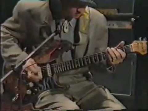 Stevie Ray Vaughan Licks lesson  (excerpt)