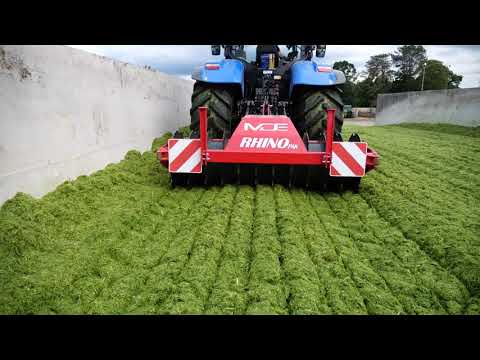 Compacting Silage With A Rhino Pak | MDE Machinery