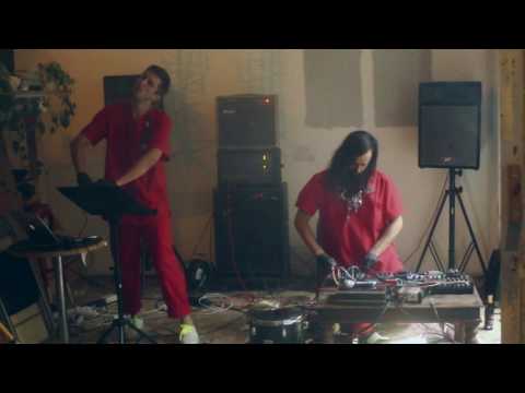 Noiseberg de la Musique - The Next Christina Aguilera