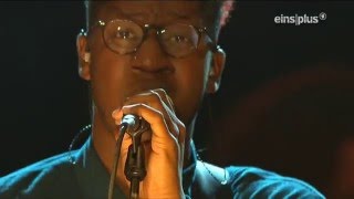 Kelvin Jones - Stop The Moment