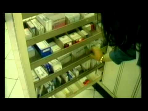 Forzato il marito per bere lo sperma e succhiare io La cura di alcolismo senza la conoscenza del paziente là non è nessuna lepre