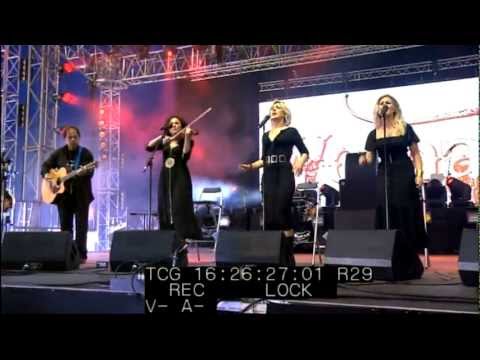 Woman The band - Black Betty - Woman @ IOW 2012