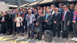 Eski İzmir Barosu yönetimi, "dini değerleri aşağılama" suçlamasıyla ya