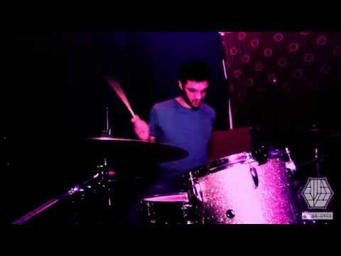 Atlas Eyes - Love By Itself [Live from The Courts]
