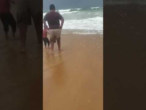 Ananth and Bilwa - Beach